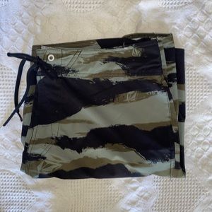 Men’s Volcom Boardshort